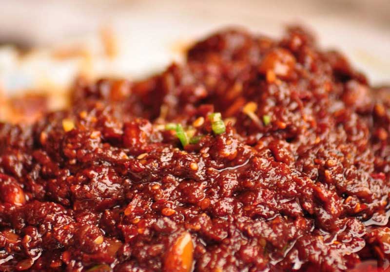 企業(yè)想要的辣椒醬灌裝機生產(chǎn)線是怎樣的？